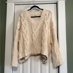 Women’s HYFVE Cream V-Neck Cable Knit Sweater Size Large